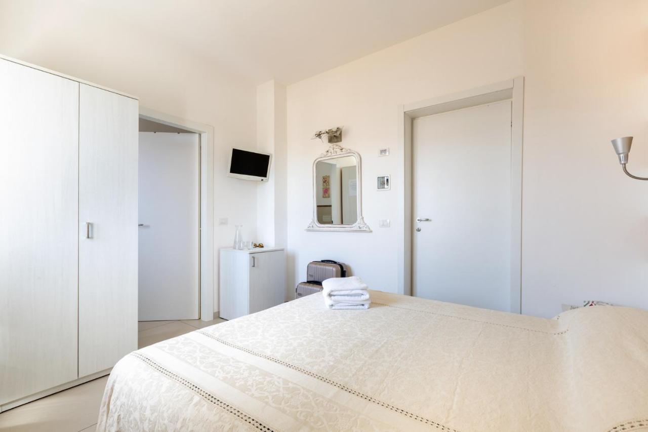 Excellent Rooms Gallipoli Exterior photo